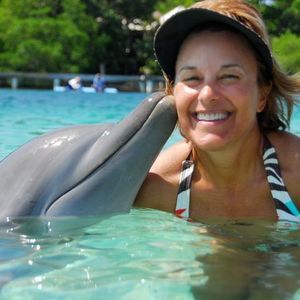 Meet your Posher, Laurie